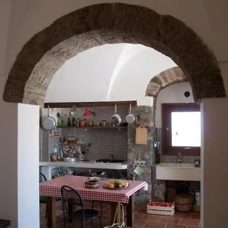 Holiday home Dammuso Del Nonno *