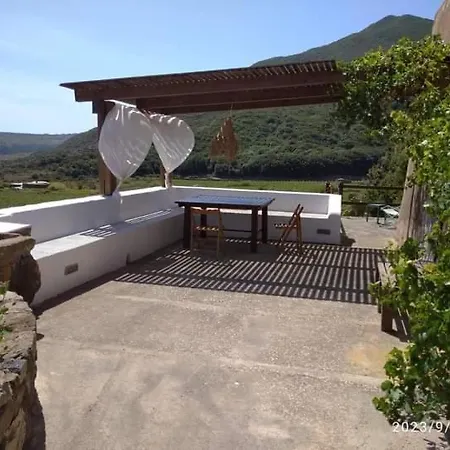 Holiday home Dammuso Del Nonno
